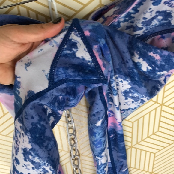 90 degree tie-dye yoga pants - Picture 4 of 6